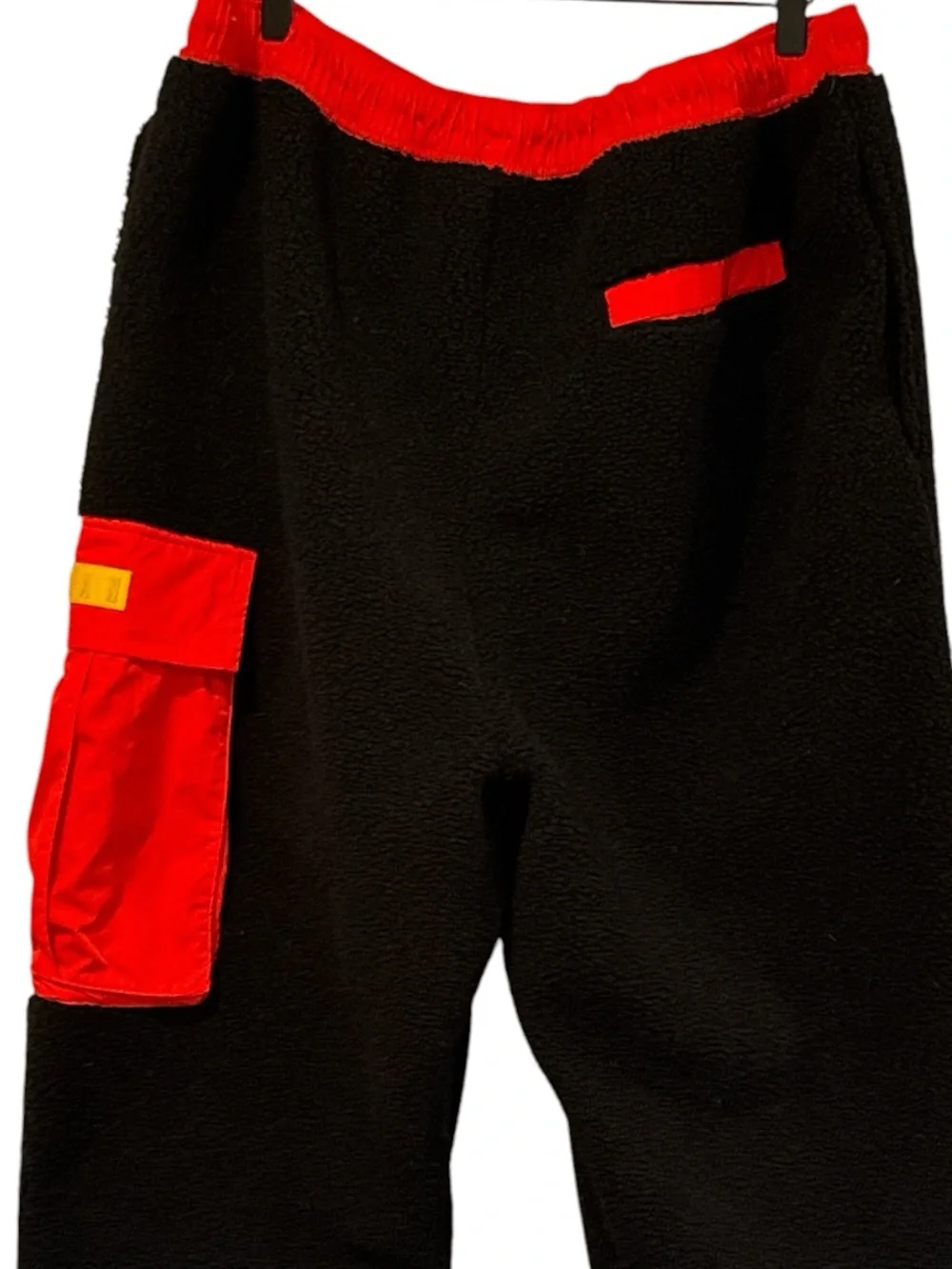 Jordan Essentials Mountainside Sherpa Fleece Cargo Joggers Black Red Size XL